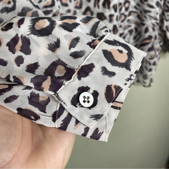 Cabi White Leopard Animal Print Chiffon Glamour Blouse Top Size Medium - Picture 7 of 12